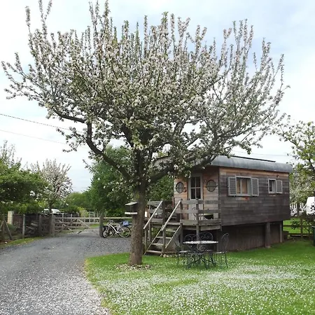Gites Et Tonneaux De La Liniere Feriehus Fiquefleur-Équainville